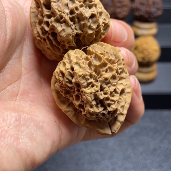 文玩核桃吊坠F三角蛙40.8