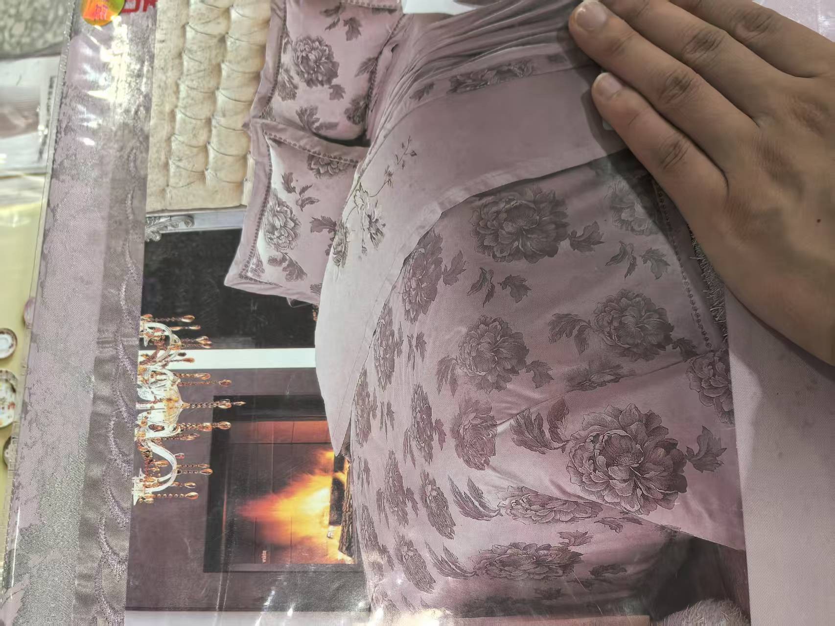 《厚广家》3楼200×230紫色系提花四件套 发1套 紫色花款不挑色