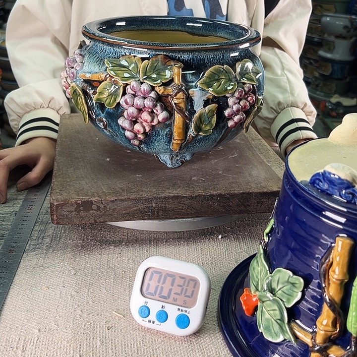 胡***鹏泳坤堂石湾花盆陶瓷