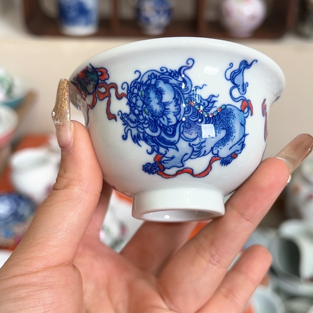 全品狮子单杯手绘