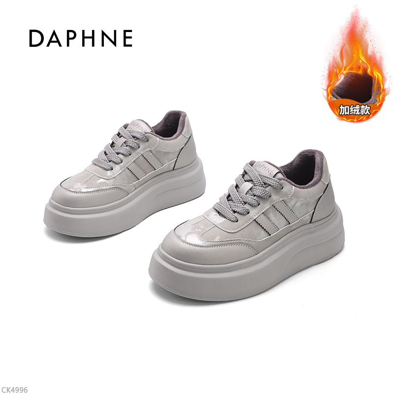 达芙妮加绒真皮休闲鞋女2025冬款平底舒适时尚百搭休闲鞋wl