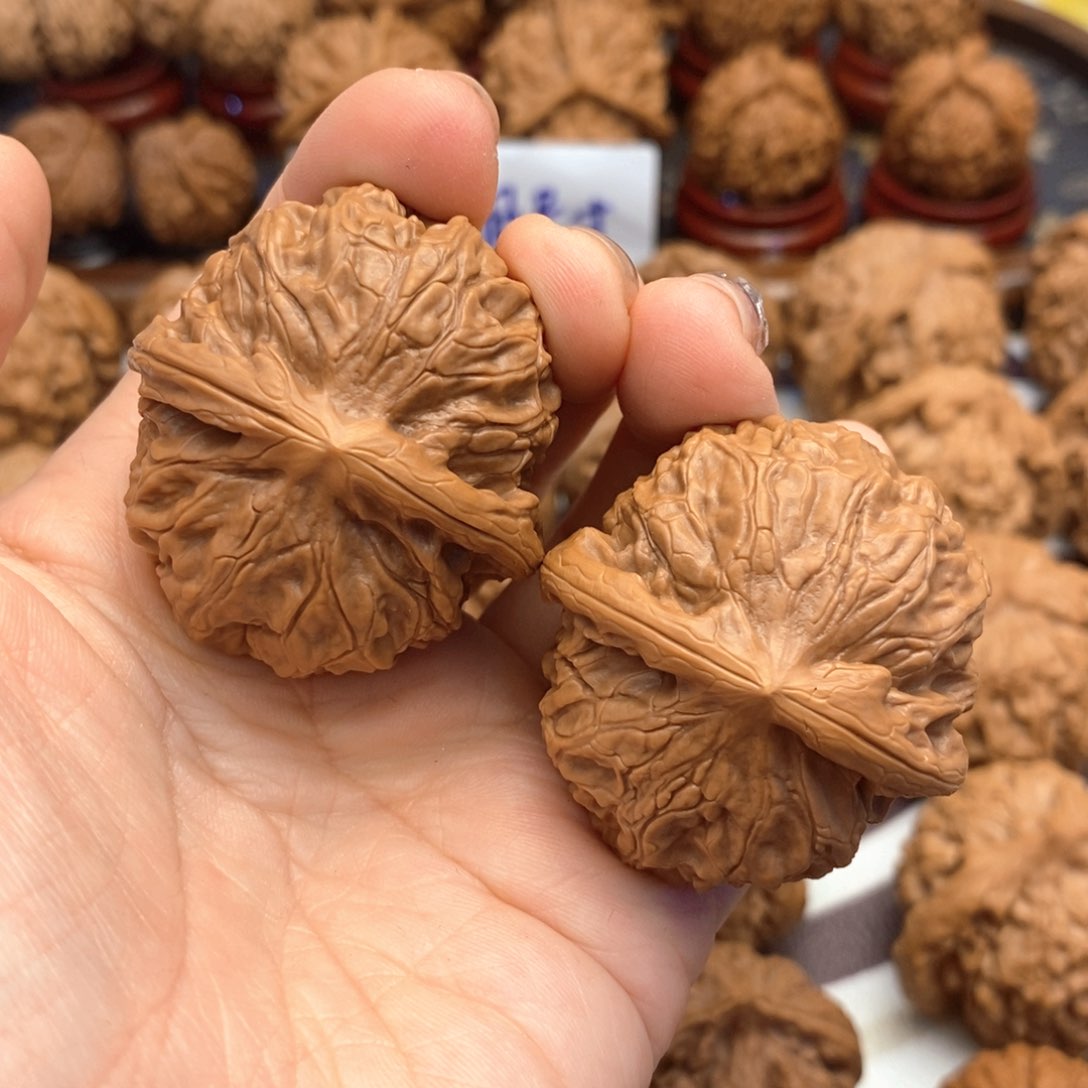 【闪购商品】文玩核桃吊坠41尺金麒麟