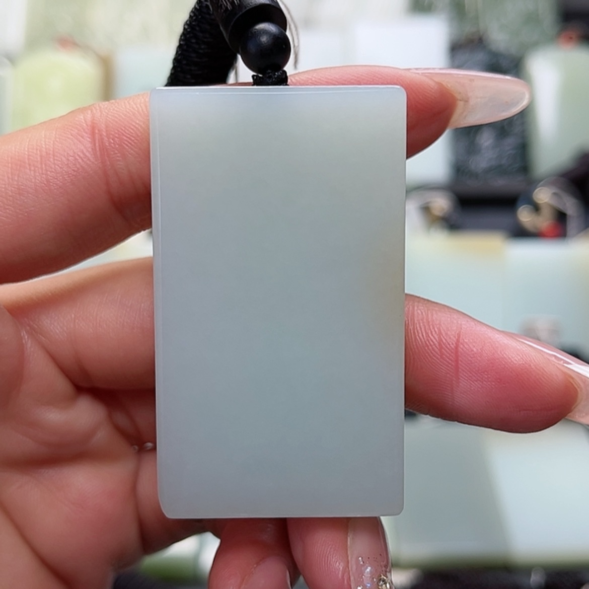 【闪购商品】颈饰未镶嵌和田玉似**年