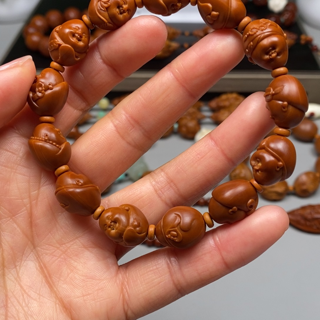 橄榄核吊坠小弥勒