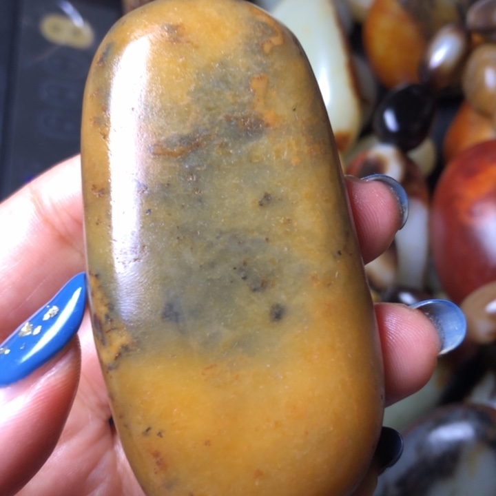 和田玉未镶嵌珠宝奇石