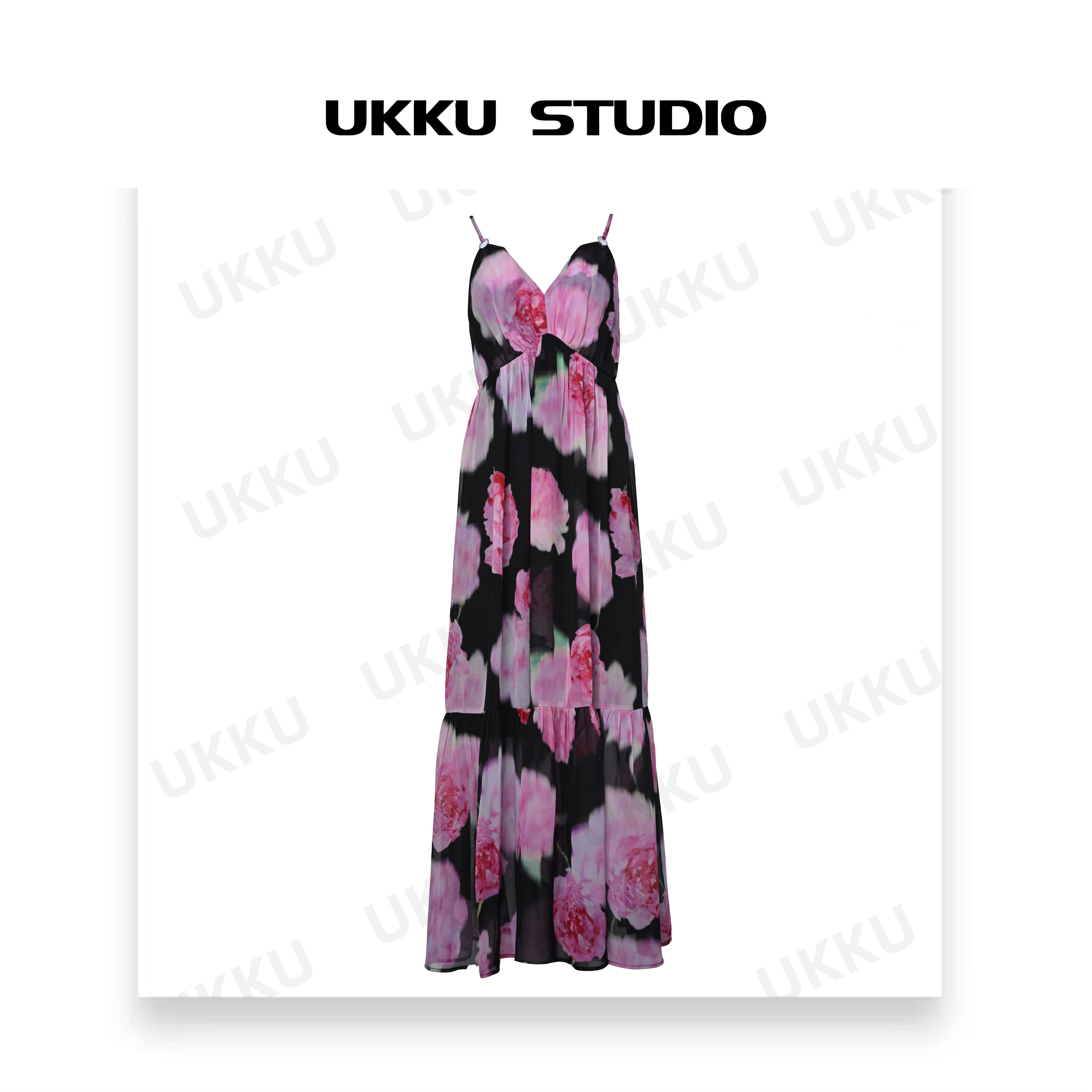 LILI【UKKU STUDIO】设计师玫瑰庄园收腰印花吊带性感连衣裙812205