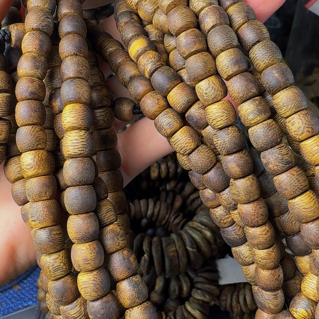 沉香手串陆河卡七老型鼓珠多样性发一