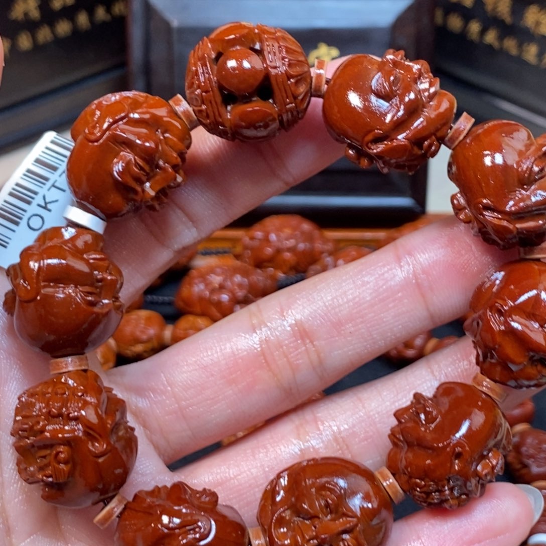 ****剧吊坠橄榄核Dhd须派罗汉