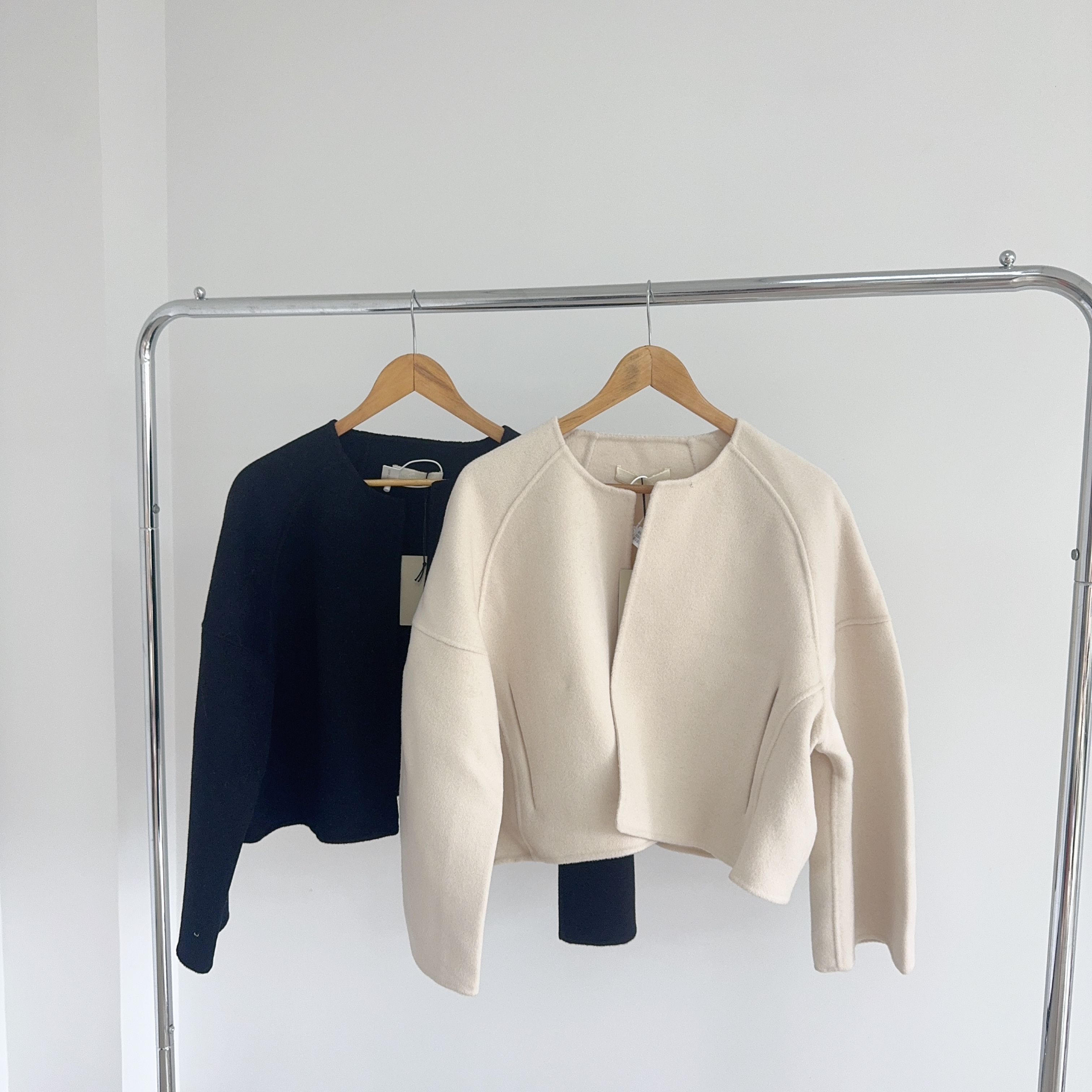 N134 简约两色羊毛短款外套