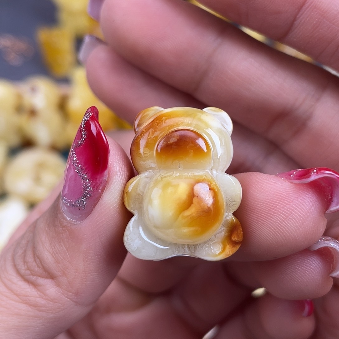 琥珀裸石未镶嵌蜜蜡