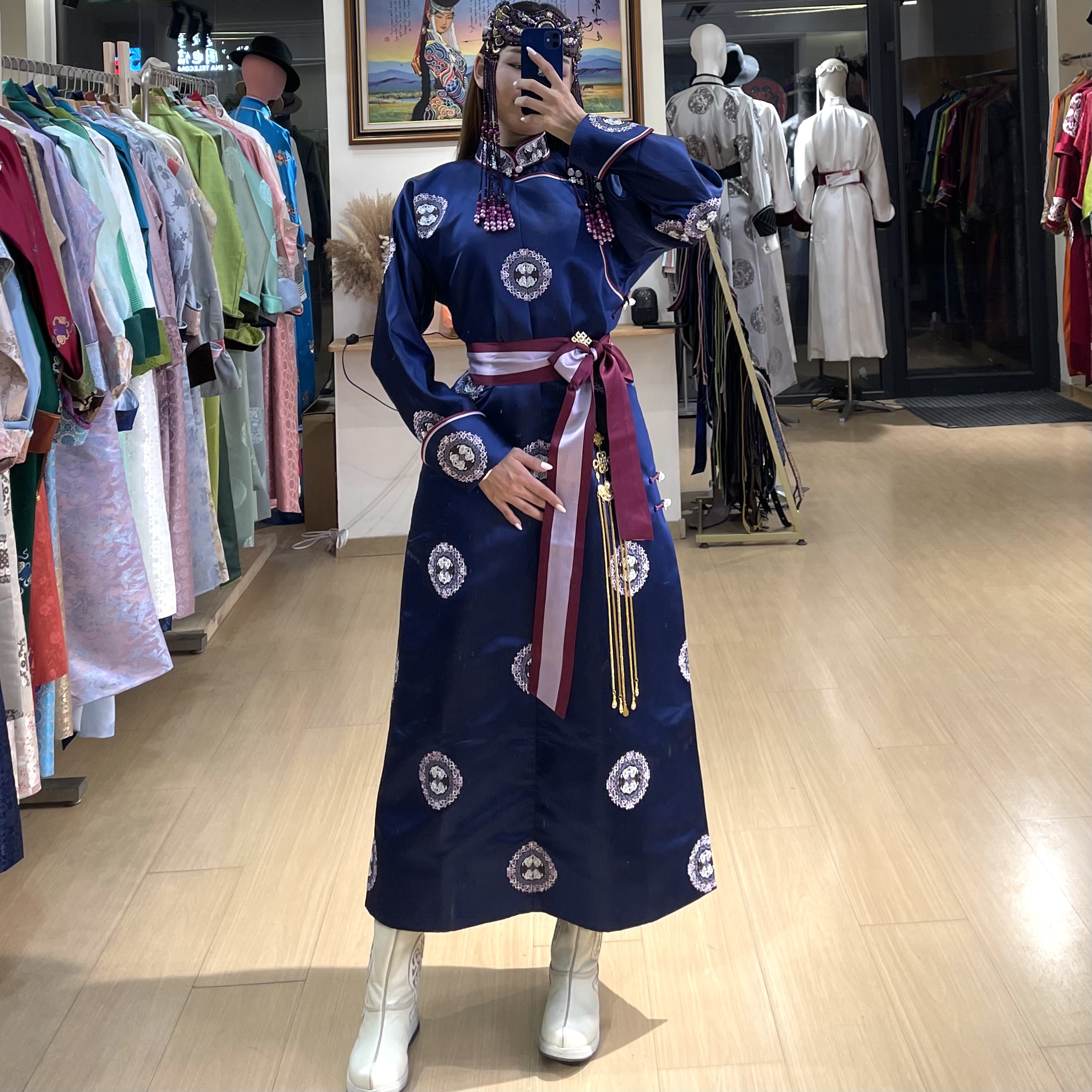 男女经典情侣款蓝色传统民族风四季适用长款袍子061125