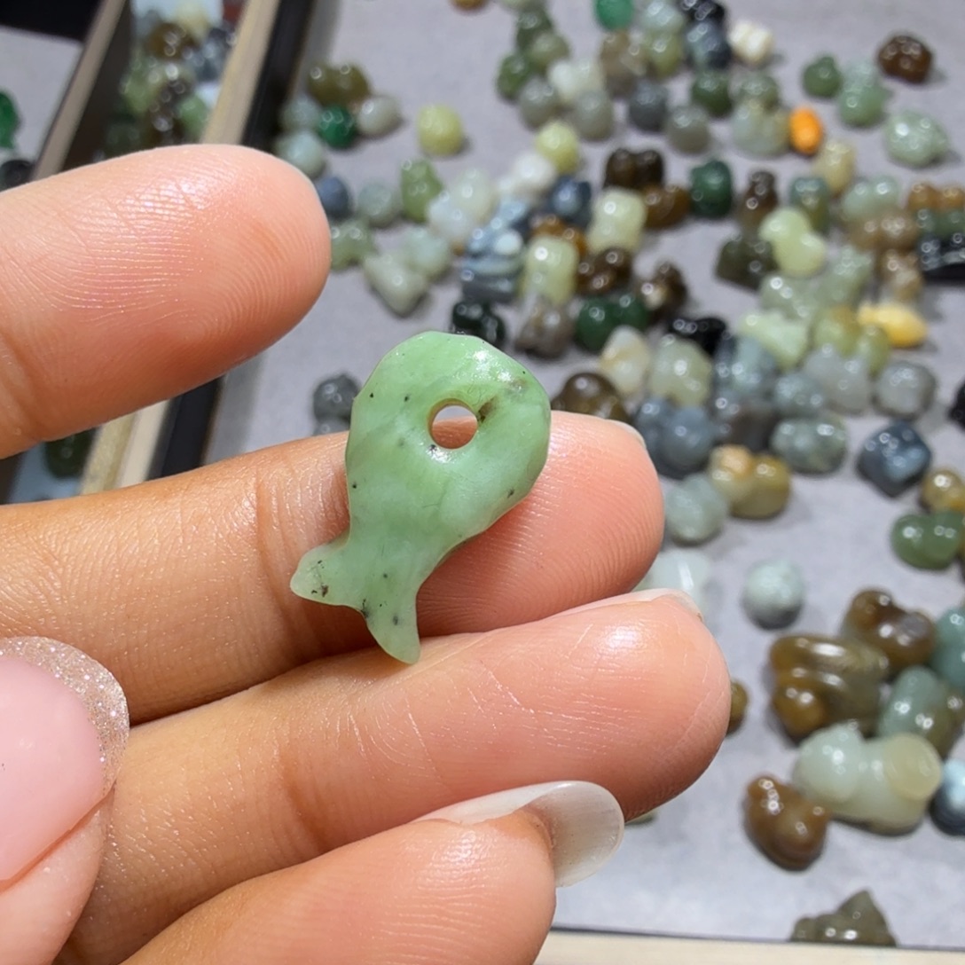 和田玉未镶嵌珠宝奇石