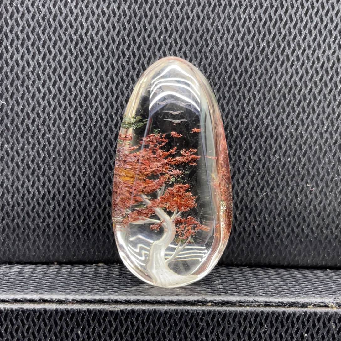 水晶颈饰未镶嵌俏色巧雕发财树