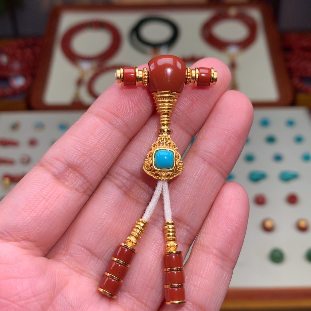 南红玛瑙颈饰未镶嵌