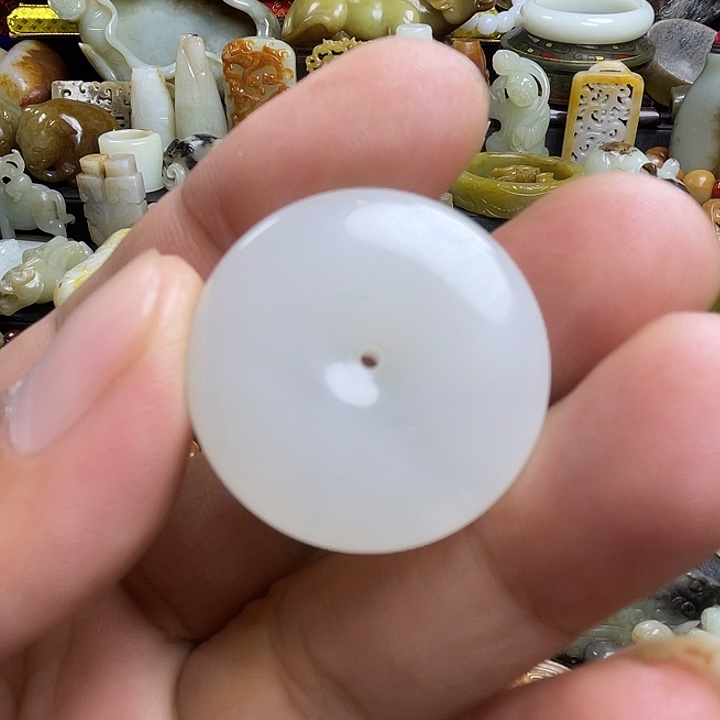 颈饰未镶嵌和田玉