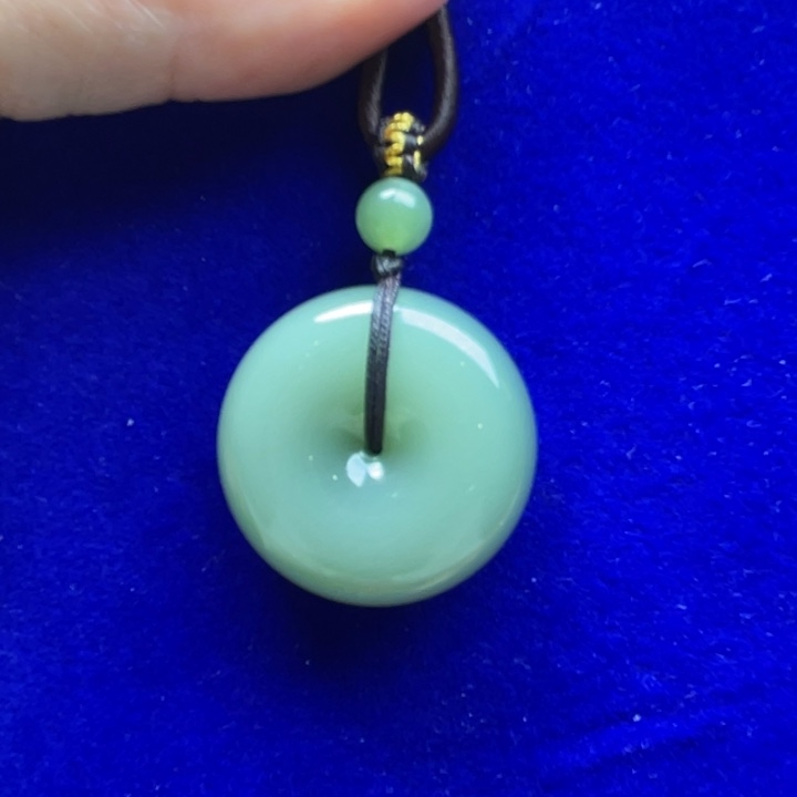 小***C和田玉（碧玉）未镶嵌颈饰