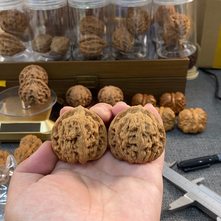 把件文玩核桃40虎头王
