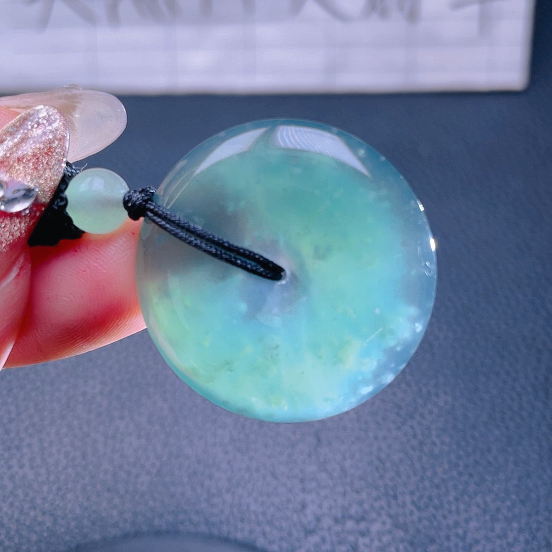 翡翠颈饰未镶嵌888888888888