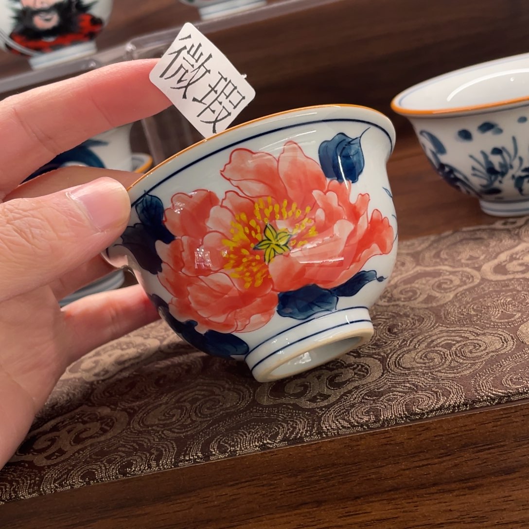 釉下手绘茶具微瑕