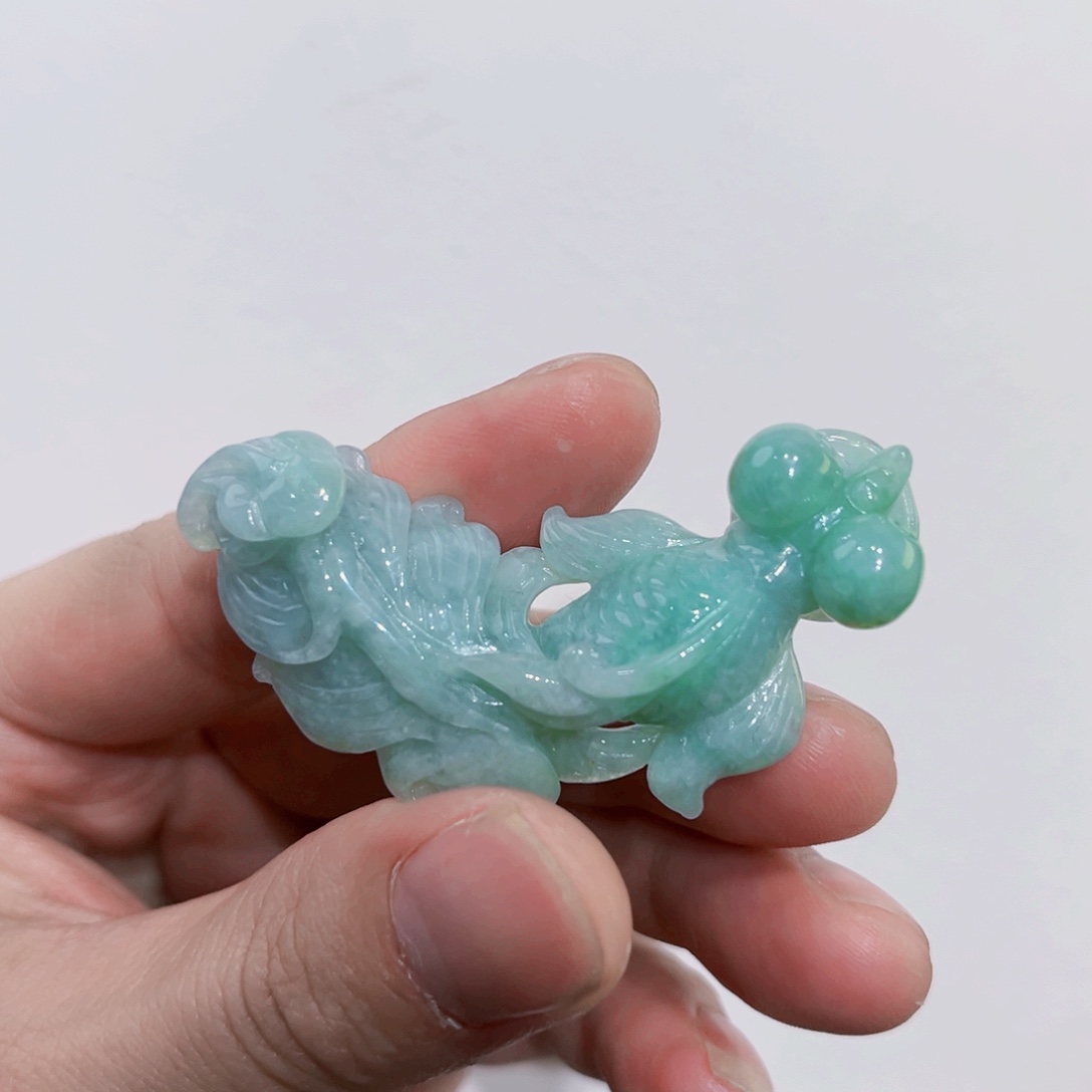 翡翠未镶嵌吊坠(赠链)禄代编织