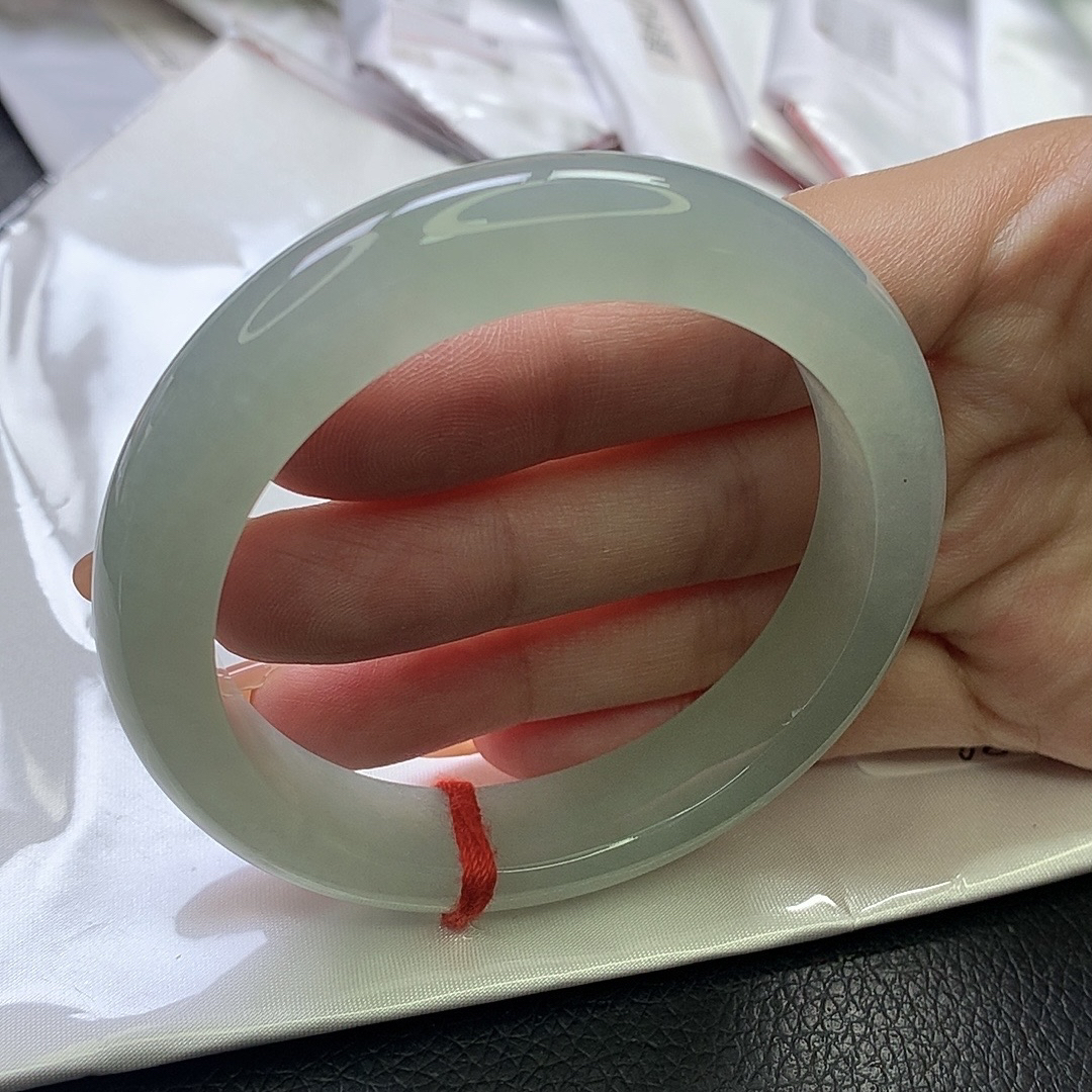 编号0826660 58圈口冰种葡萄肉翡翠手镯 缅甸天然A货