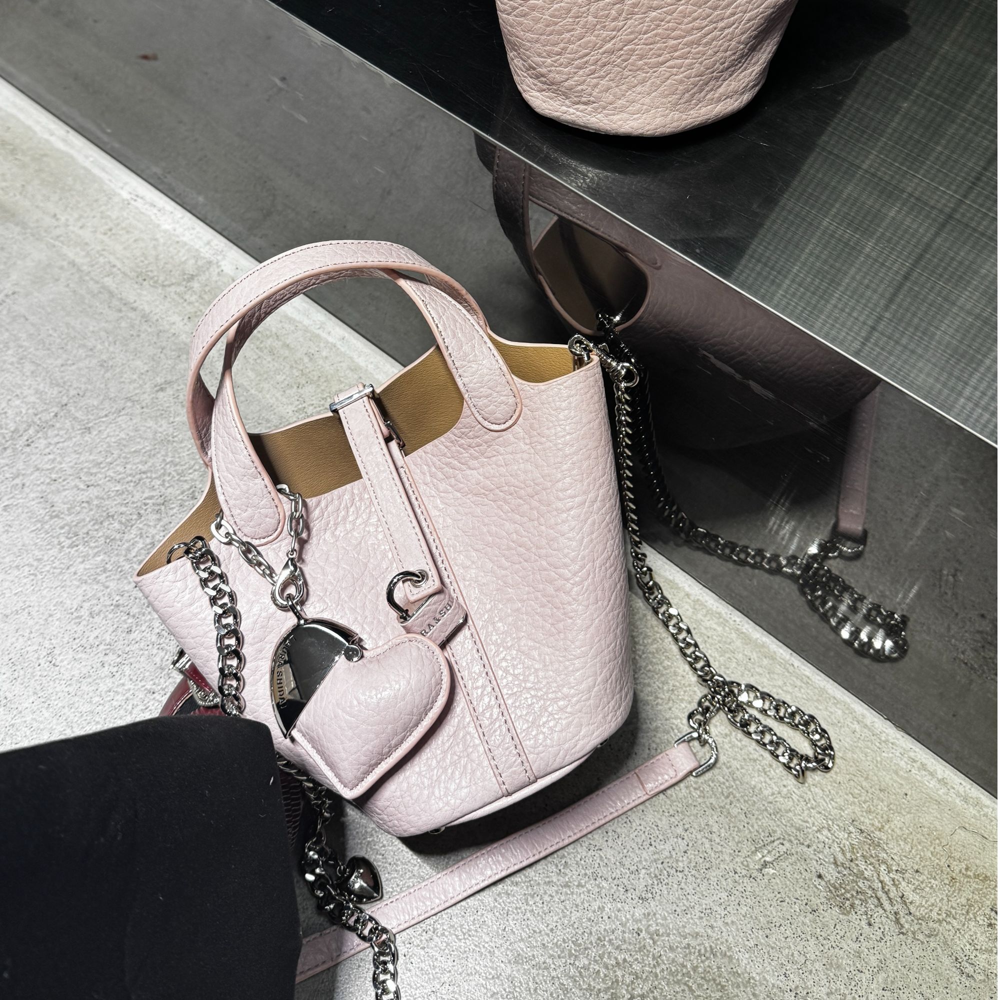 2025春夏新款潮流腋下百搭网红复古单肩斜挎包时尚女包 5288