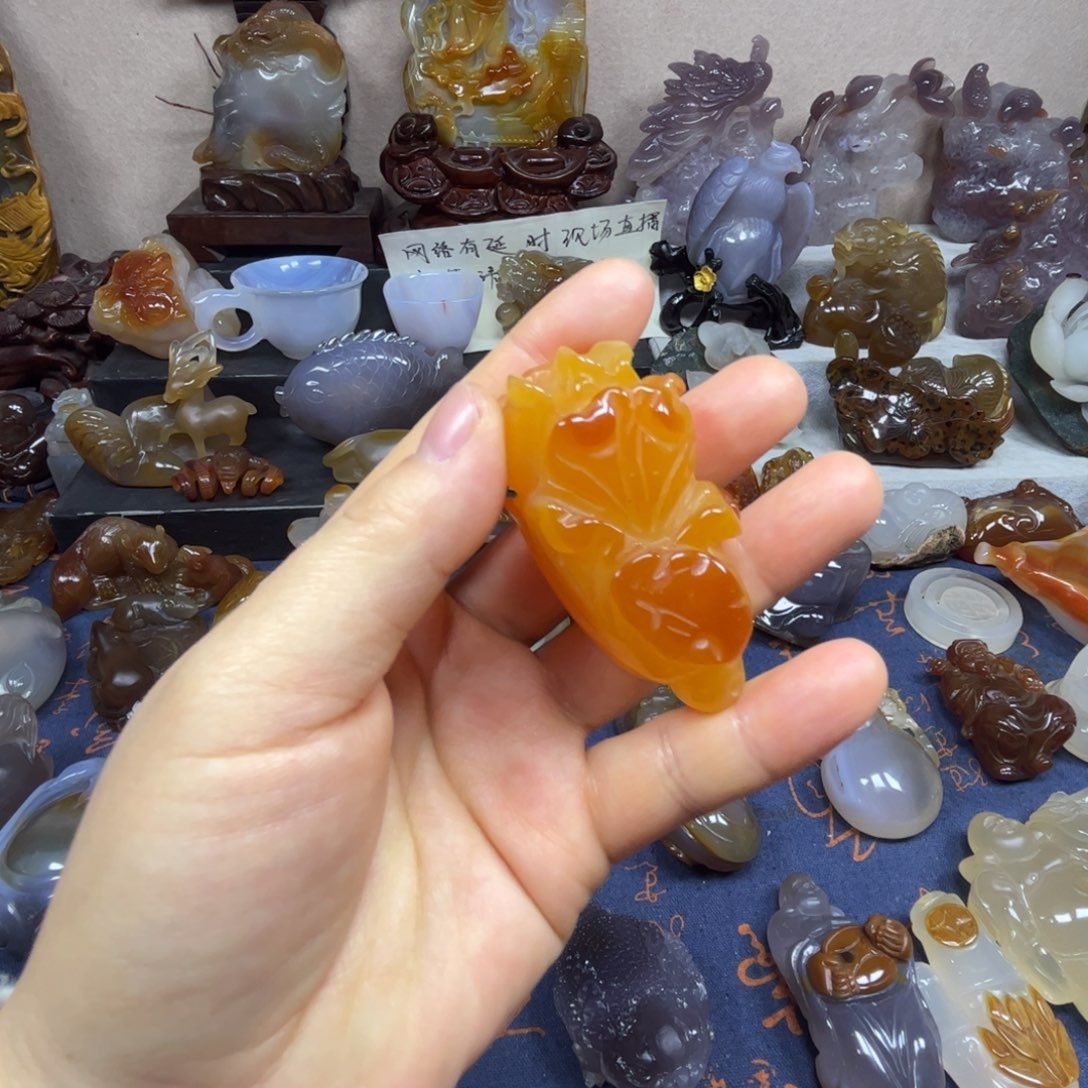 玛瑙/玉髓未镶嵌珠宝奇石