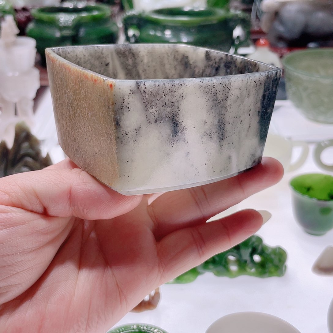 和田玉未镶嵌挂件180毫升