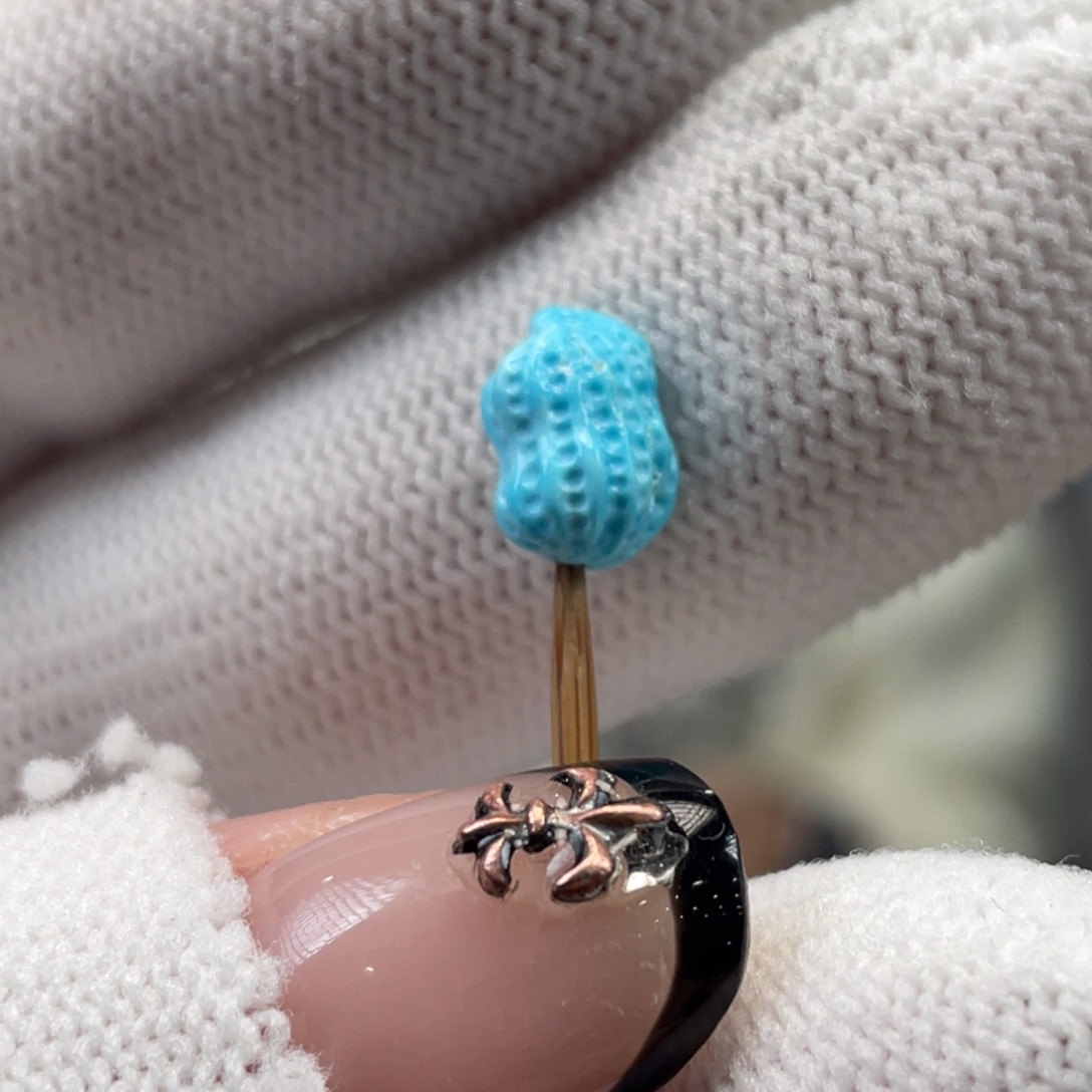 绿松石未镶嵌挂件