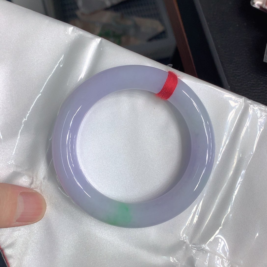 翡翠手镯（圆镯）未镶嵌翡翠