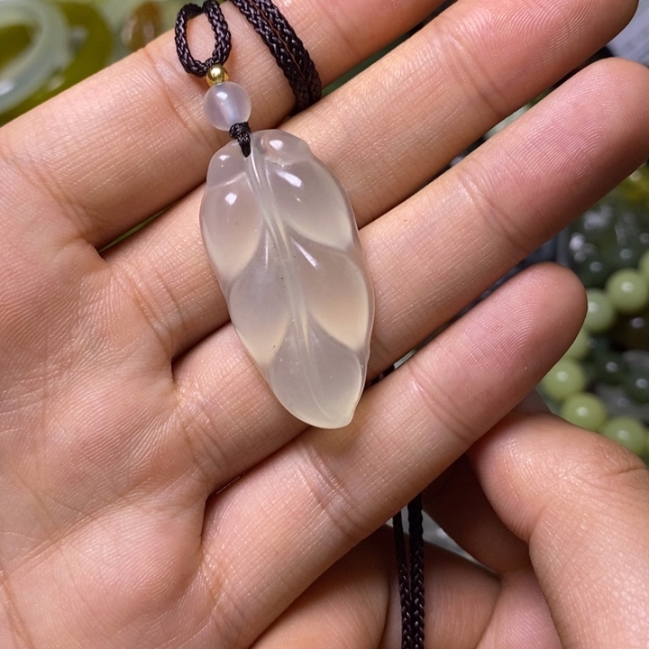 岫玉岫玉颈饰未镶嵌