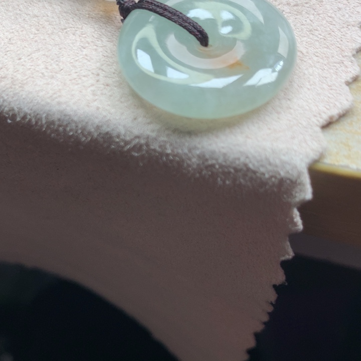 翡翠颈饰未镶嵌吊坠