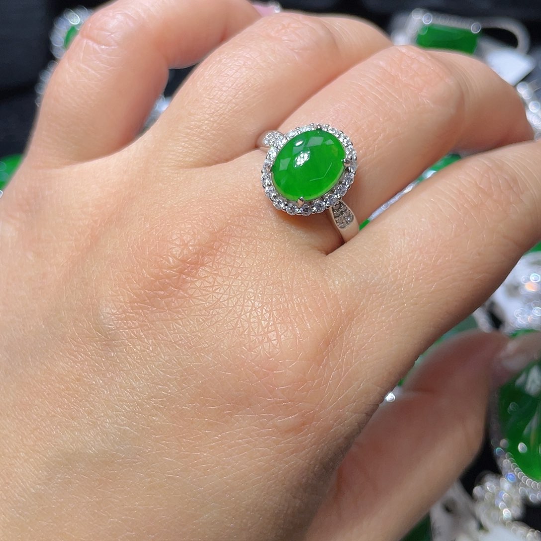 翡翠颈饰银S925镶嵌翡翠