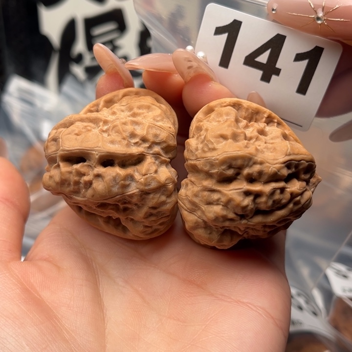 吊坠文玩核桃三角4开背43