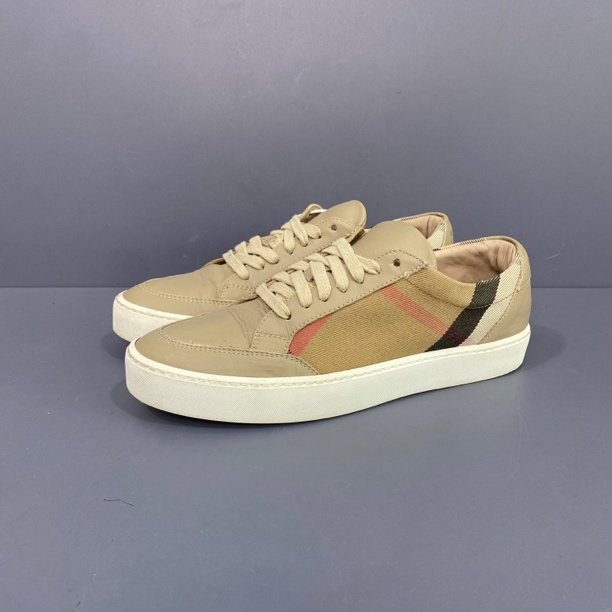 95新 BURBERRY/博柏利 38.5码 Burberry博柏利 格纹板鞋休闲鞋255