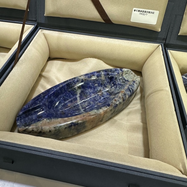 天然奢石雪茄缸造型