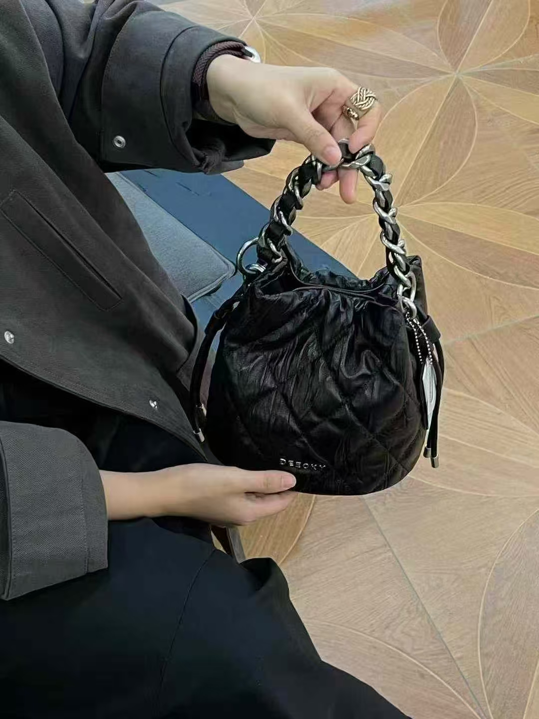 8050款真皮百搭单肩包      CSZ