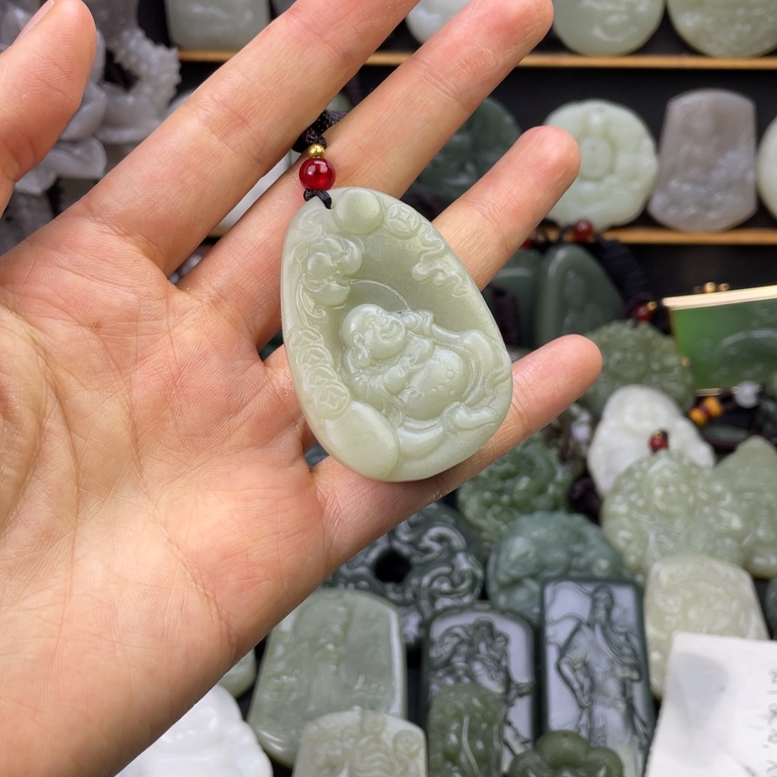 和田玉未镶嵌颈饰