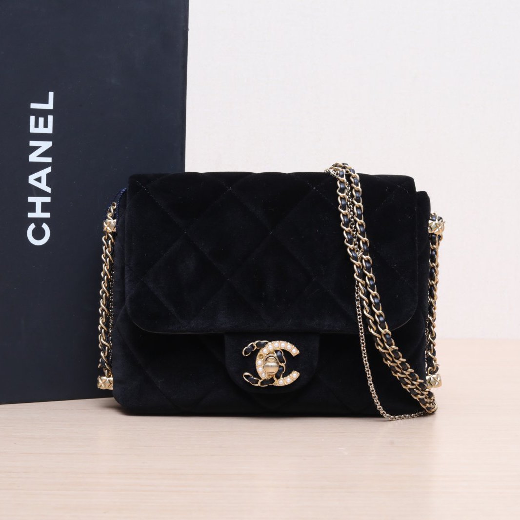 99新 Chanel/香奈儿 小花6枫21B 口盖包 黑色 芯片开 丝绒 珍珠扣