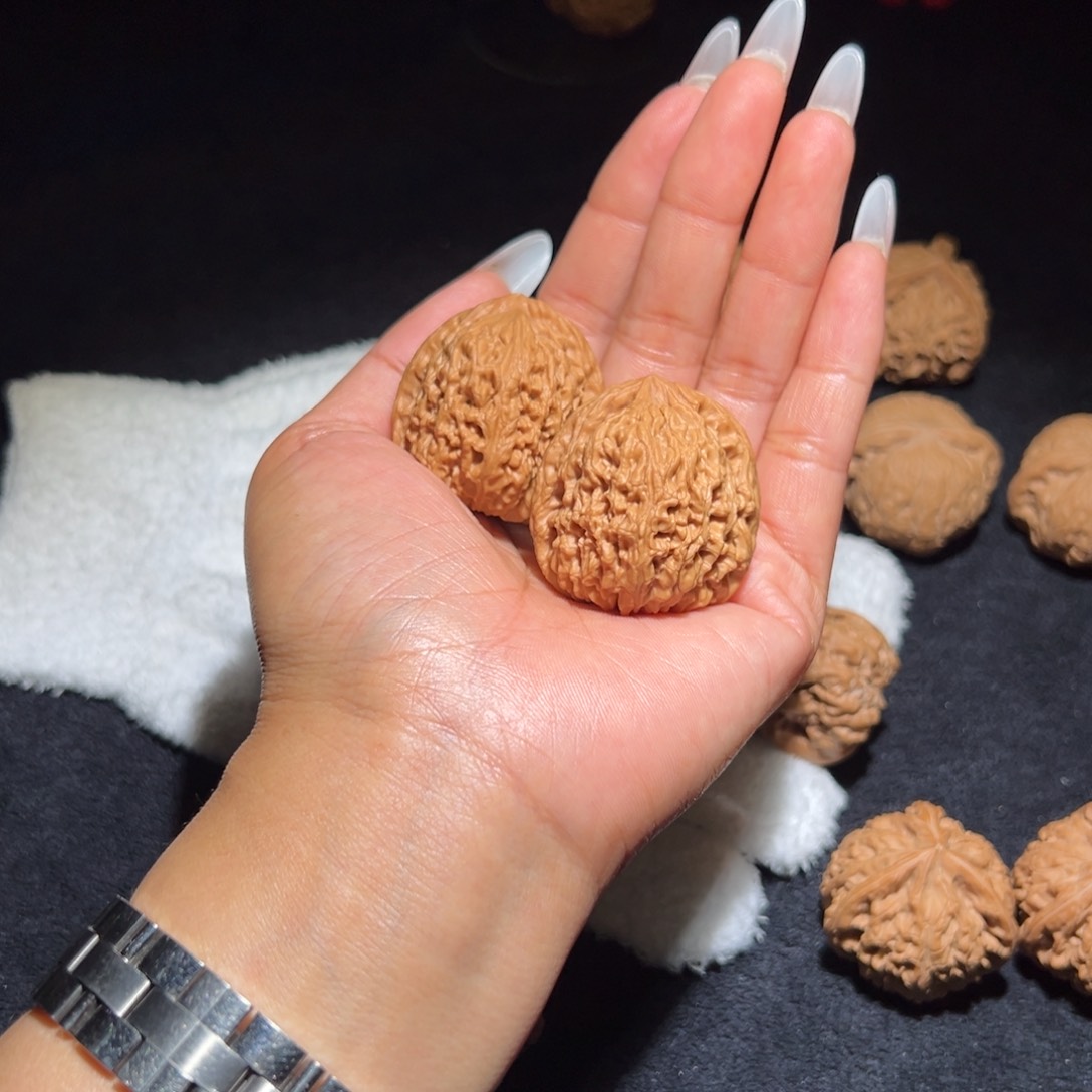 文玩核桃吊坠海**空南疆