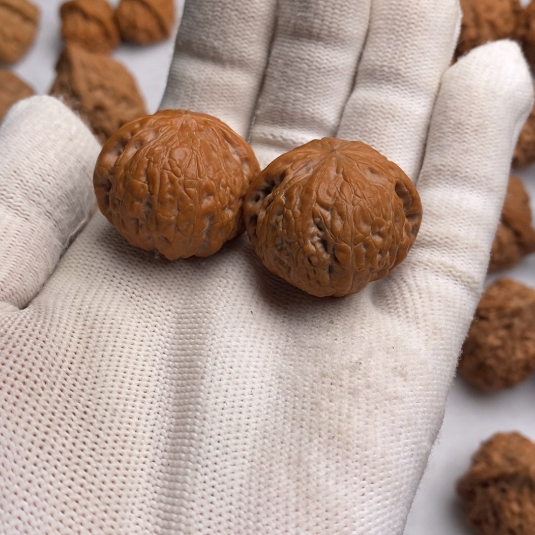 文玩核桃吊坠铁锤