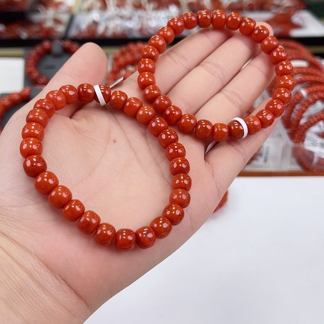 南红玛瑙瓦西老型单圈8mm（多样式发其一）未镶嵌