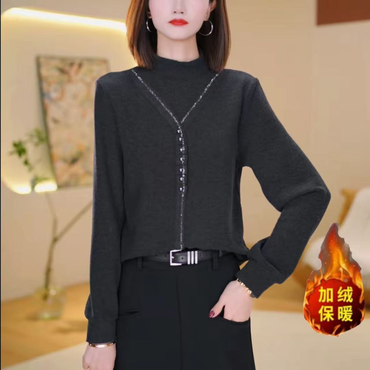 2025冬季新款加绒保暖妈妈装时尚洋气百搭显瘦烫钻纯色半高领长袖