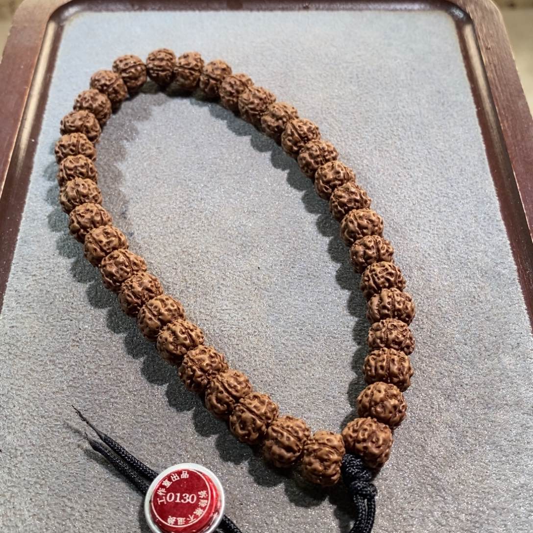 余***温吊坠金刚菩提平细手持0130