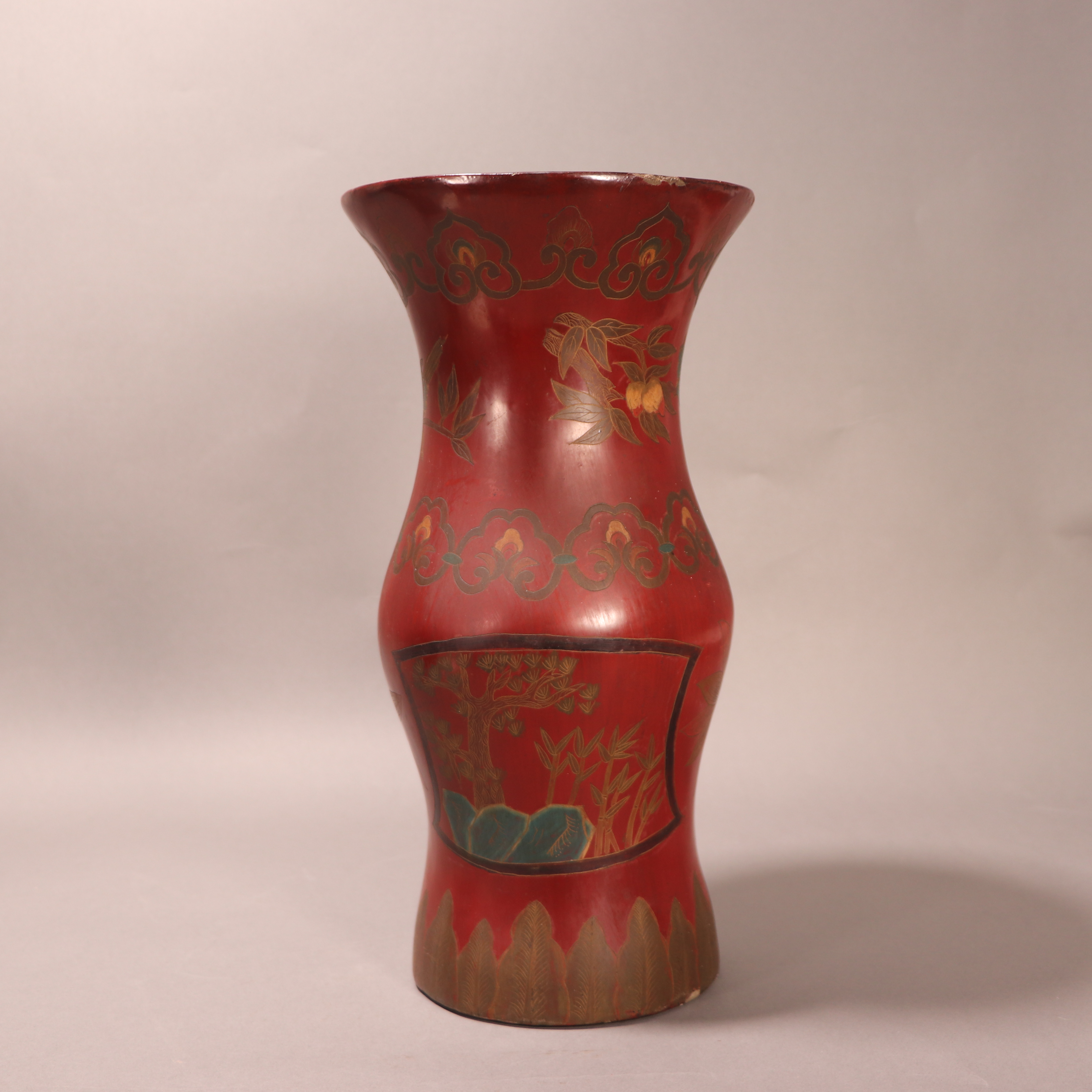 lot43  DY3843  清代  木胎雕漆花觚