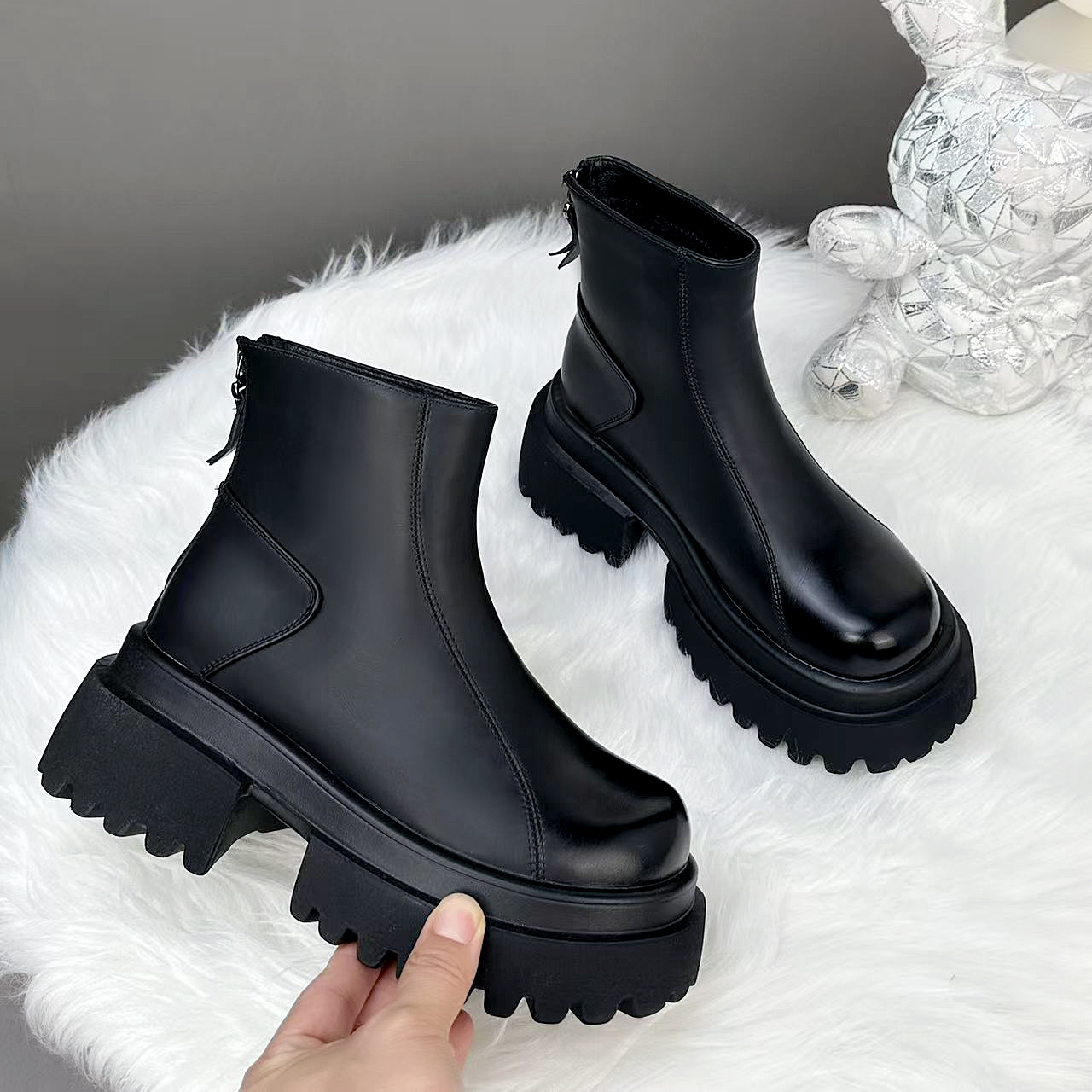 秋冬加绒短靴2025新款切尔西厚底增高马丁烟筒大头靴女靴时尚百搭