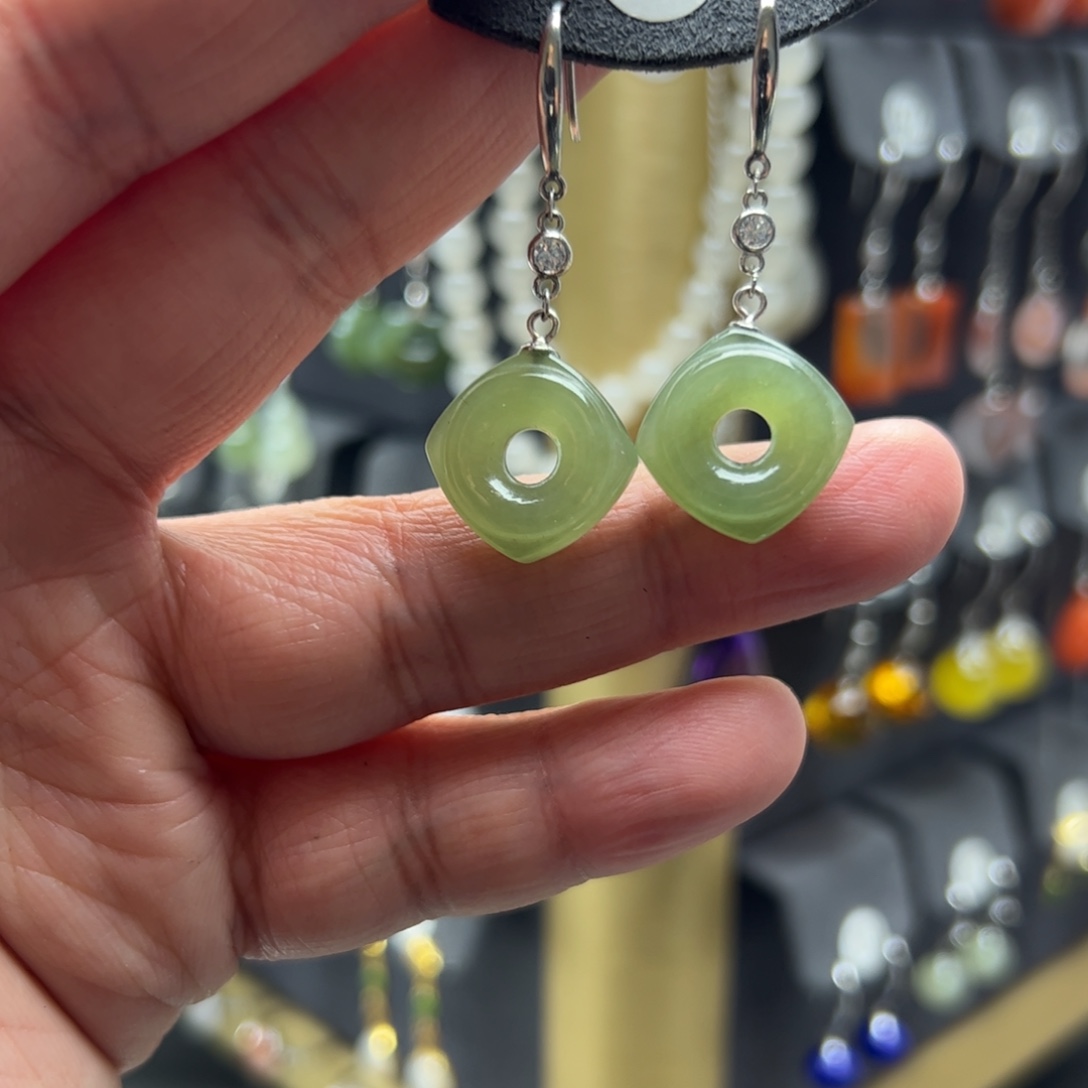 和田玉银S925镶嵌耳饰