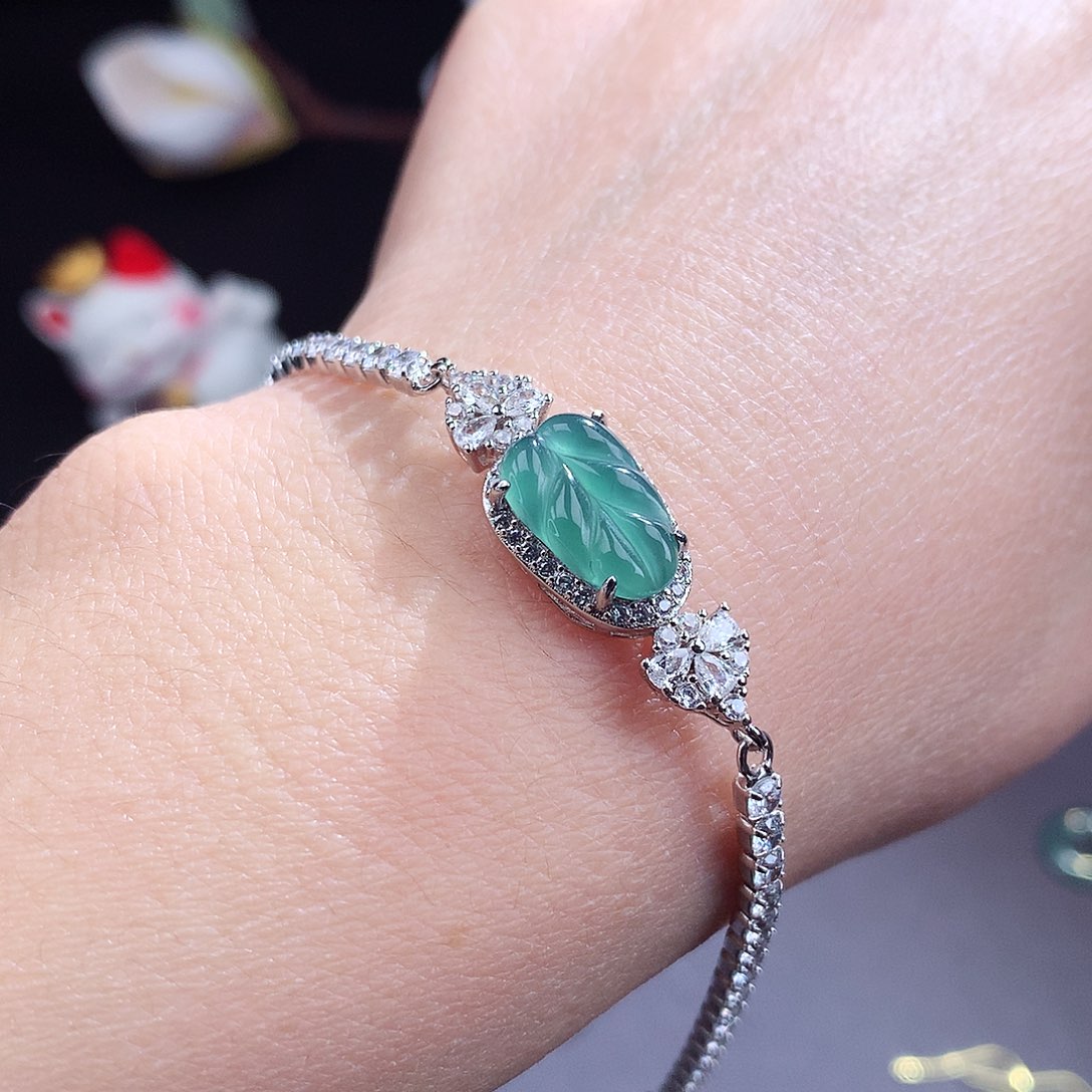 翡翠手镯（圆镯）未镶嵌