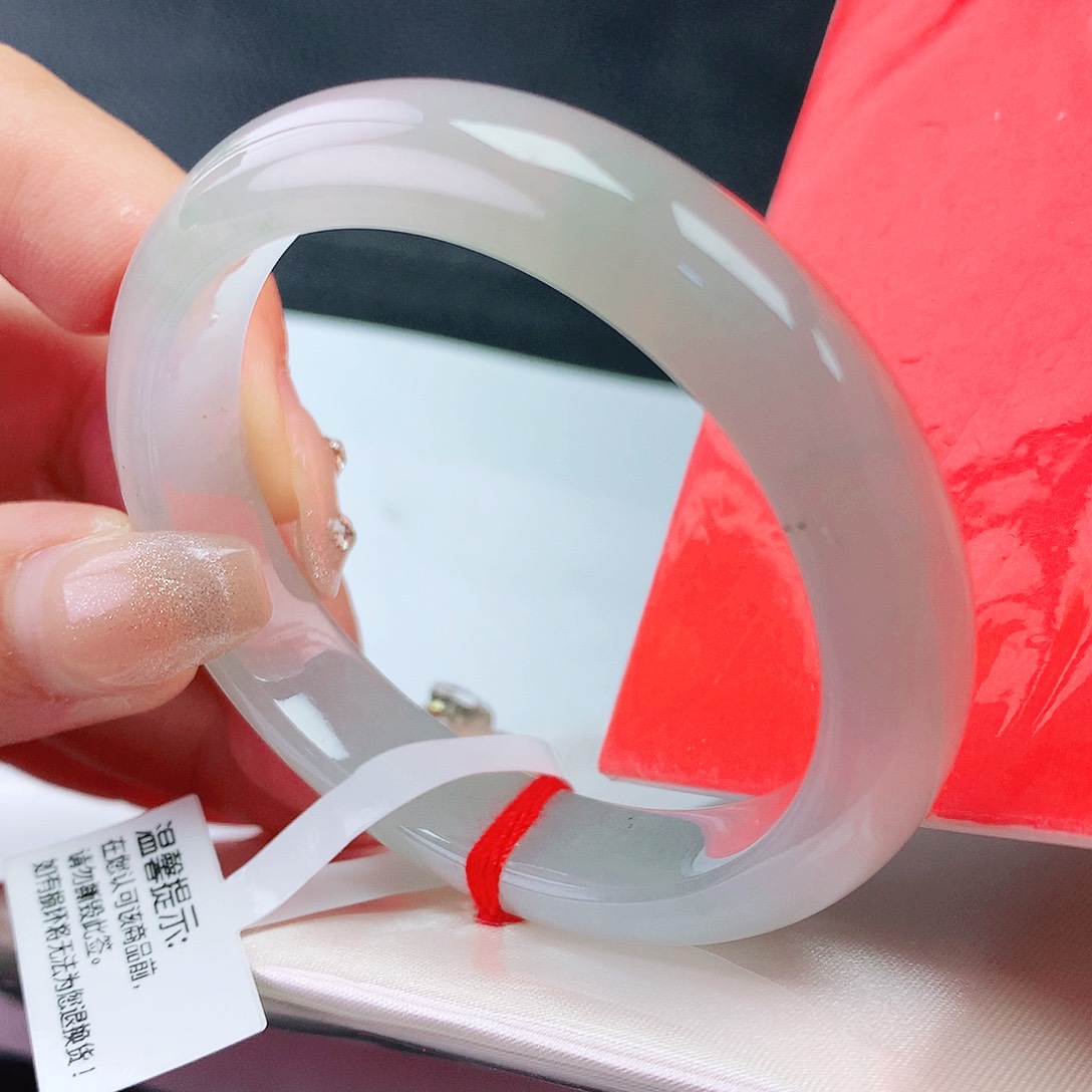 翡翠手镯未镶嵌53贵妃