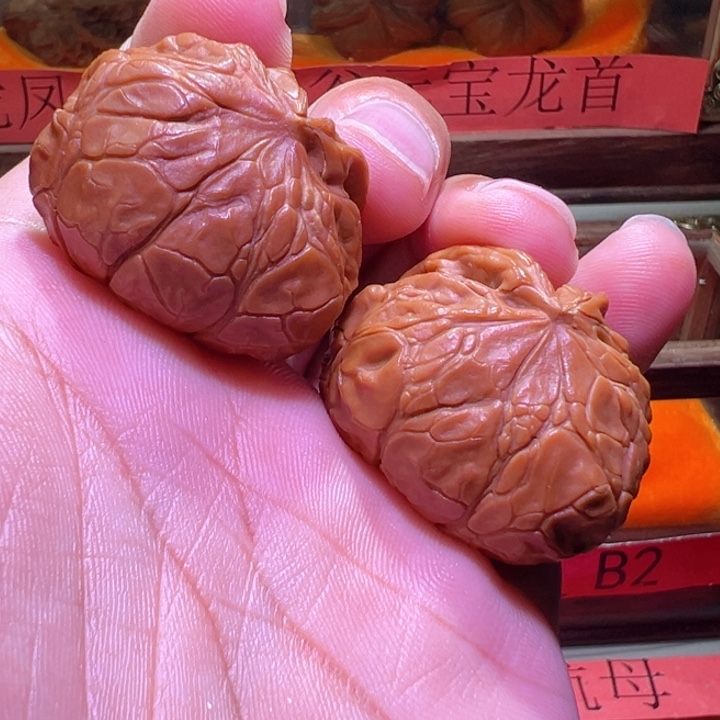 宫灯蛇头美美美核桃